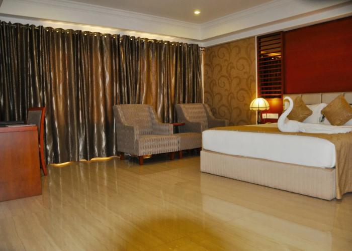 Lake Palace Hotel Trivandrum