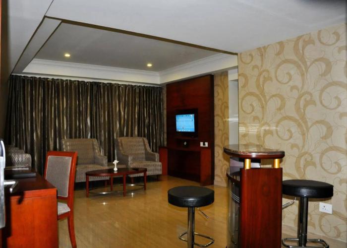 Lake Palace Hotel Trivandrum