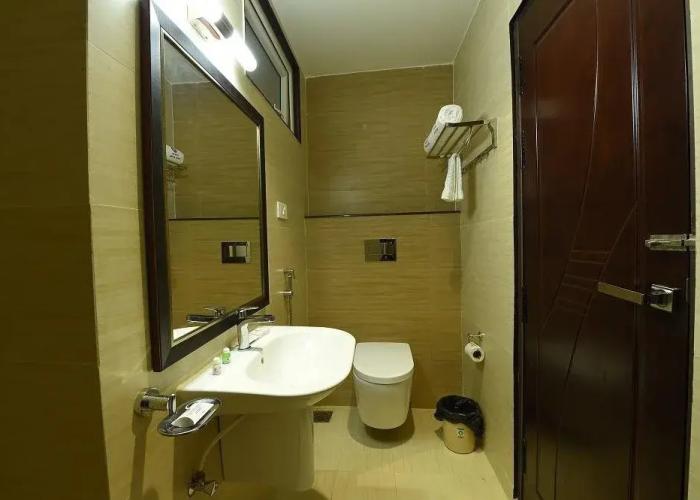Mayas Kem Pride Hotel