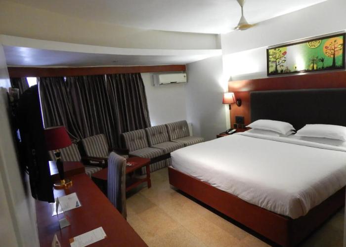 Hotel Femina