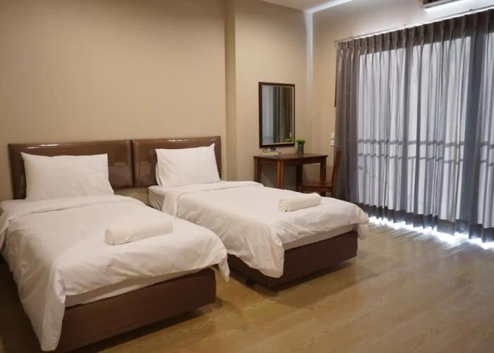 Chompu Nakarin Apartment