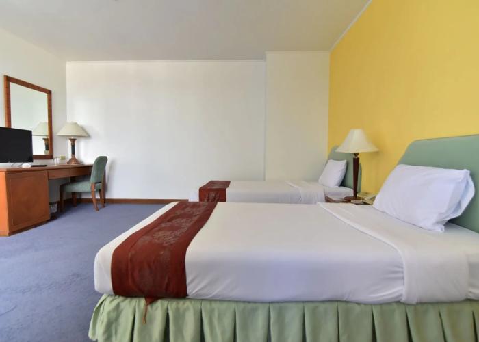 Thumrin Thana Hotel