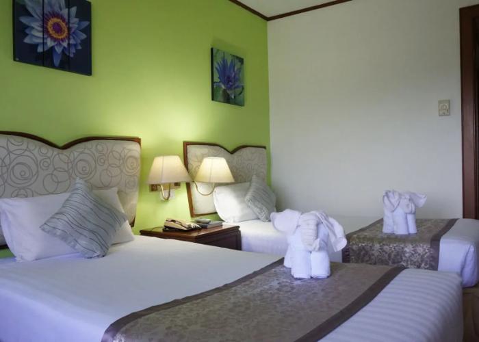 Wattana Park Hotel