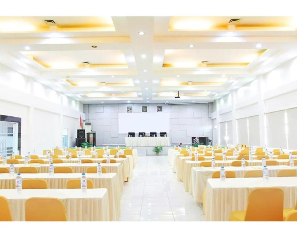 фото Emerald Hotel