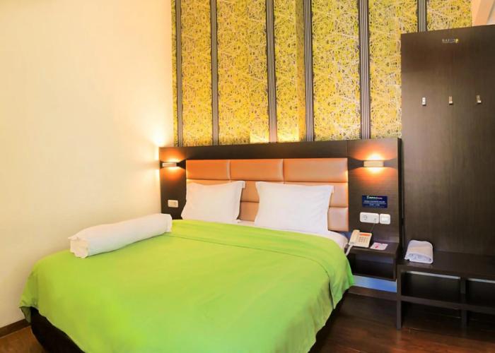 Emerald Hotel
