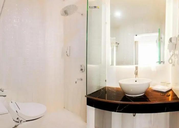 Emerald Hotel