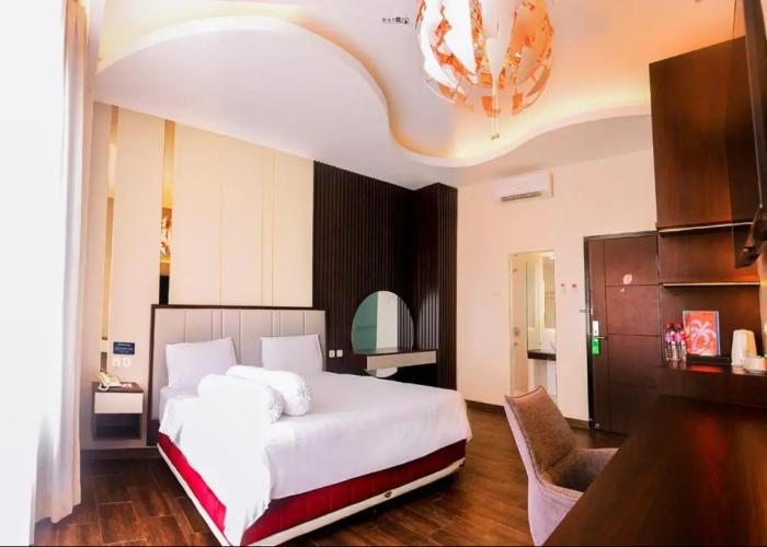 Emerald Hotel