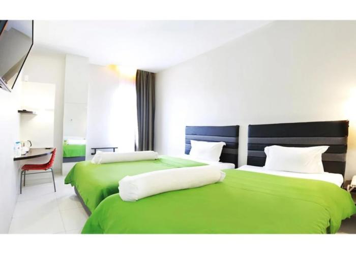Emerald Hotel