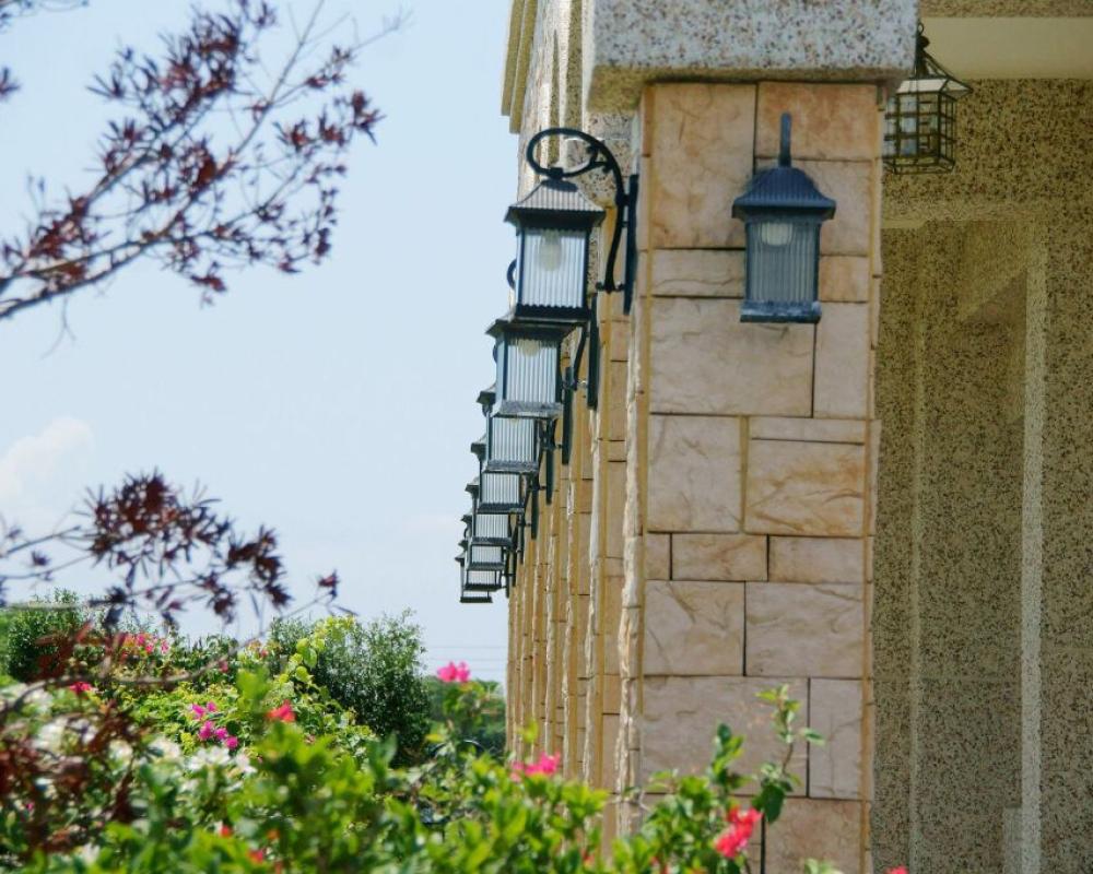 Summer Moonlight Vacation House