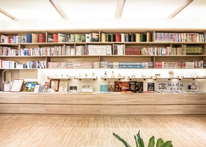Traveller-Inn Zhongzheng Library