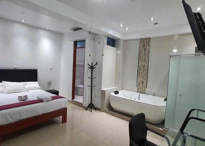 Hotel Golden Sky