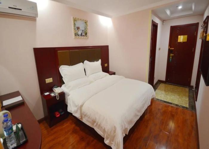 GreenTree Inn Taiyuan Guomao Business Hotel
