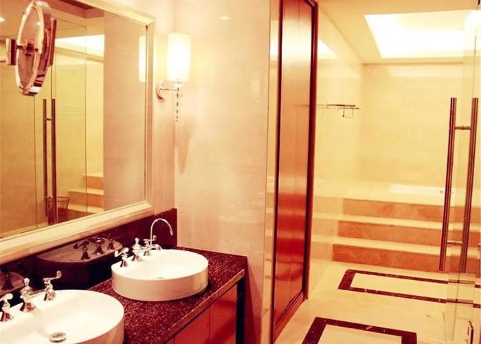 Garden International Hotel