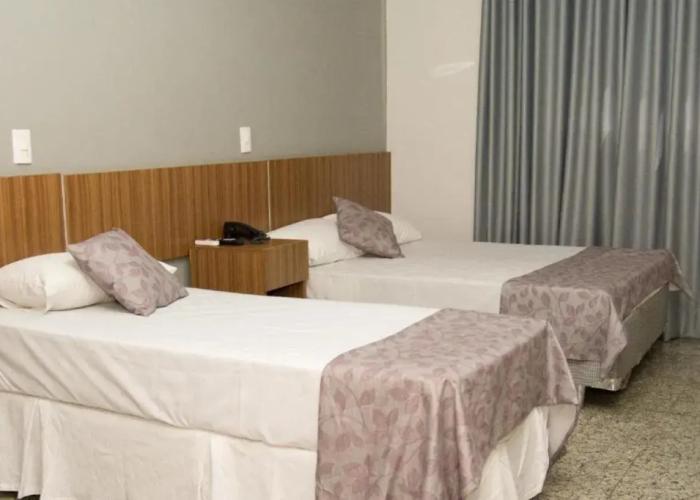 BOMBONATO HOTEL - Fácil Acesso ao Aeroporto e parque de Exposições ABCZ