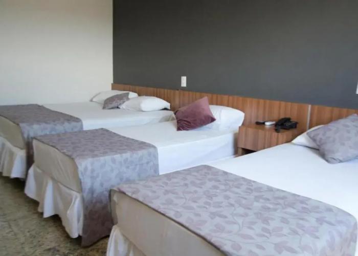 BOMBONATO HOTEL - Fácil Acesso ao Aeroporto e parque de Exposições ABCZ