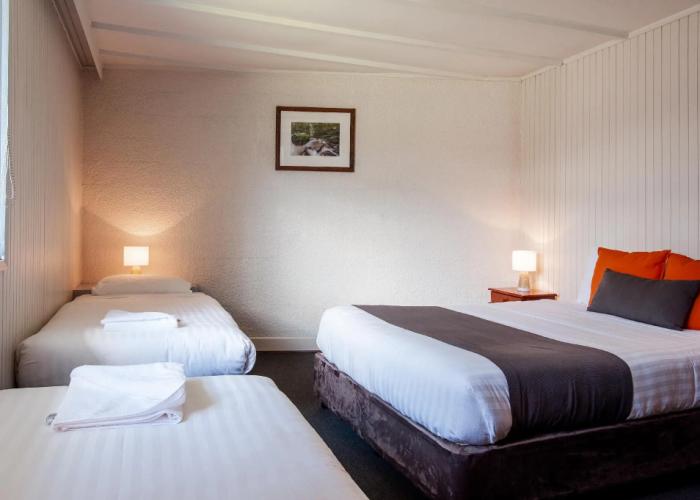 Silver Hills Motel