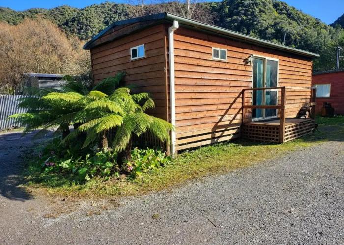 Queenstown Copper Country Cabins