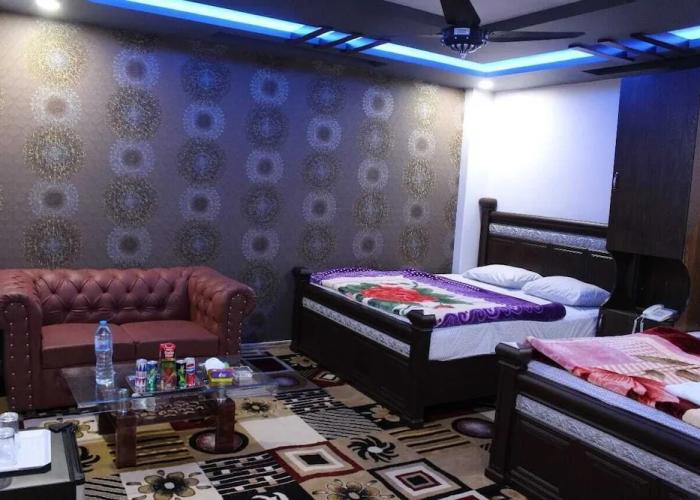 Metro Hotel