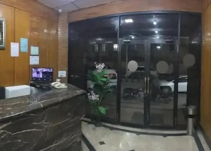 Shees Hotel