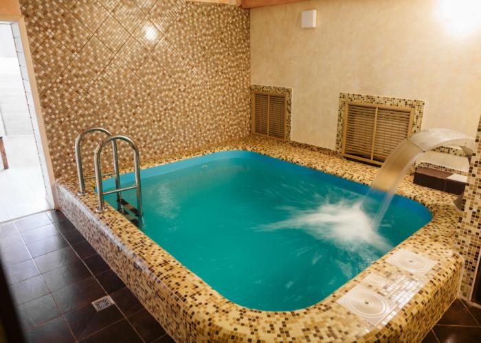 Aristol Hotel