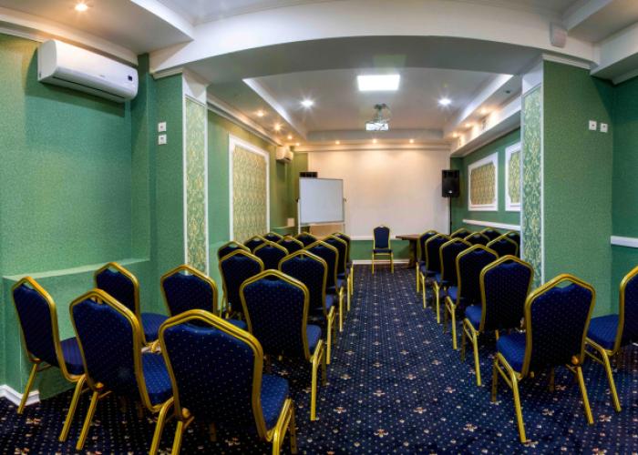 Aristol Hotel