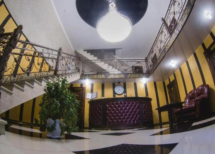 Hotel Pandora