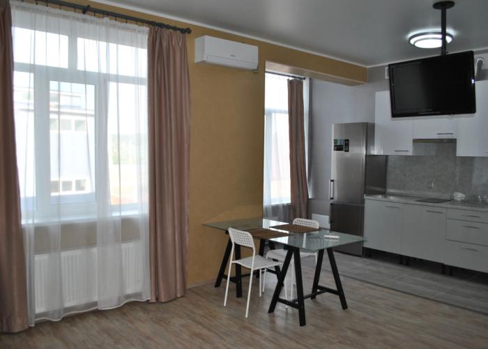 City Hotel
