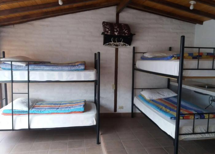 L'AUBERGE INN - Hostel