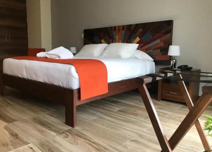 Ilalo Garden Hotel & Restaurant