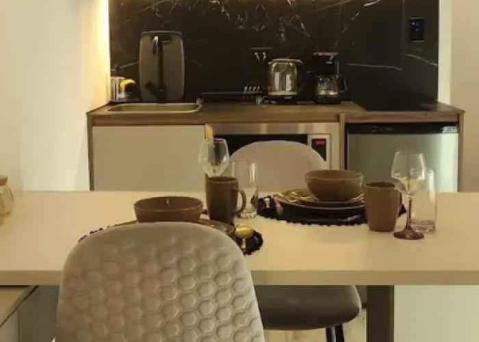 Xoe Mini-suites and Apartments