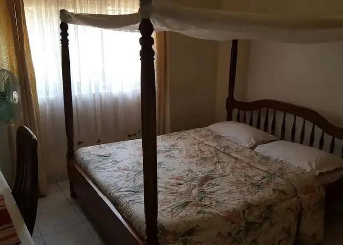Paula Guest House