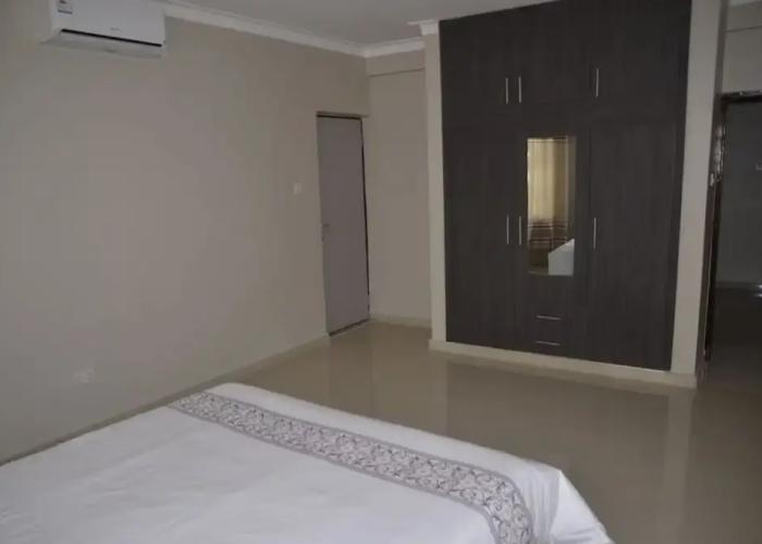 Hope's Apartments