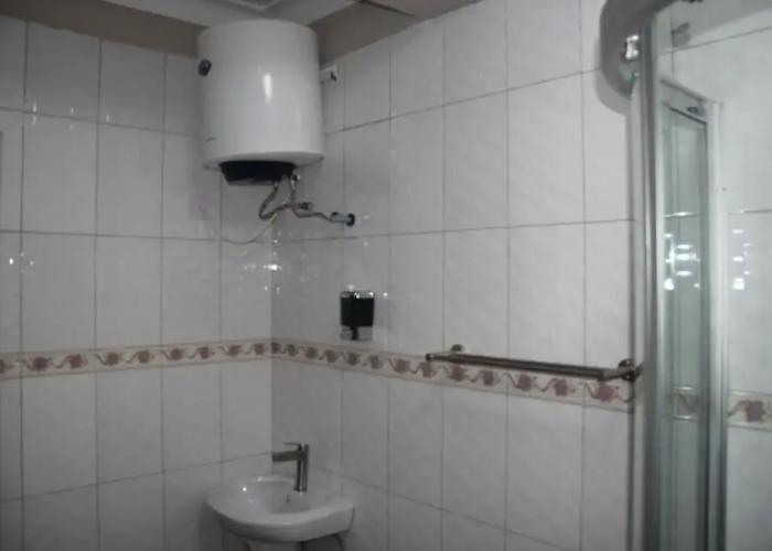 Hope's Apartments