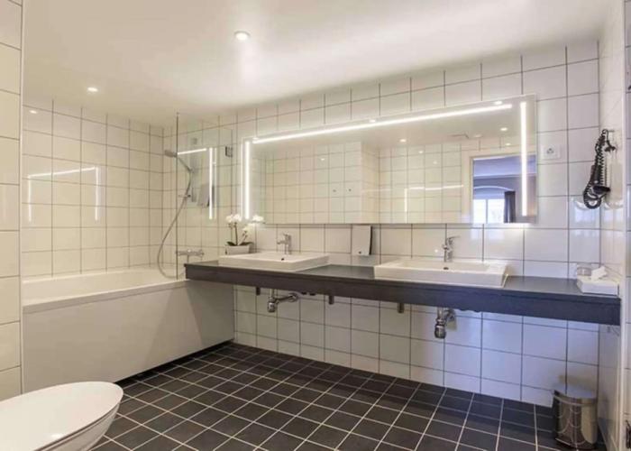 Home Hotel Uman