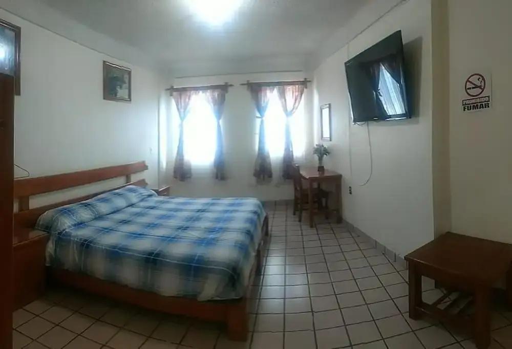 фото Hotel Monarca
