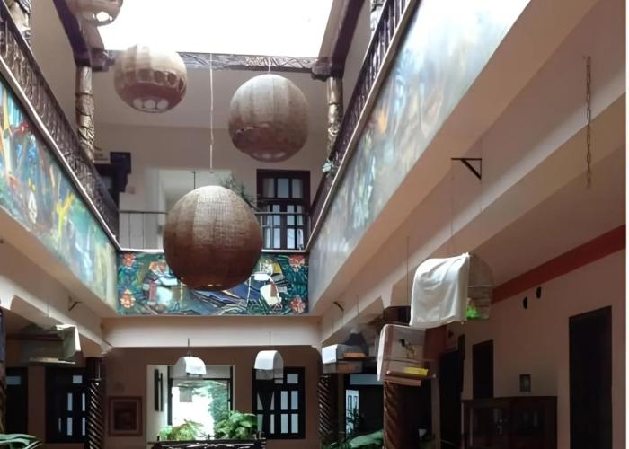 Hotel Regis