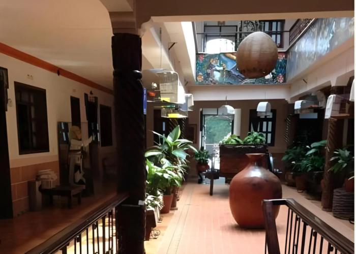 Hotel Regis