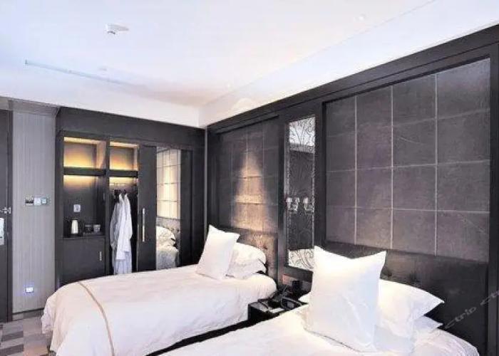 Urumqi Bayinhe Hotel
