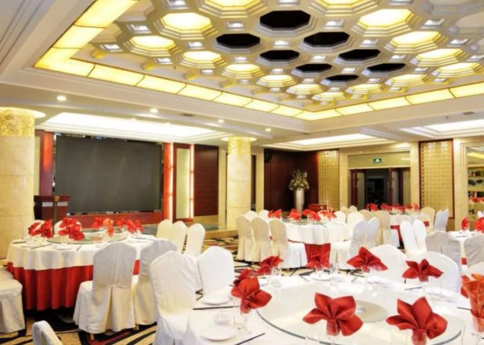 Yili Black Bee Manor Eco Hotel