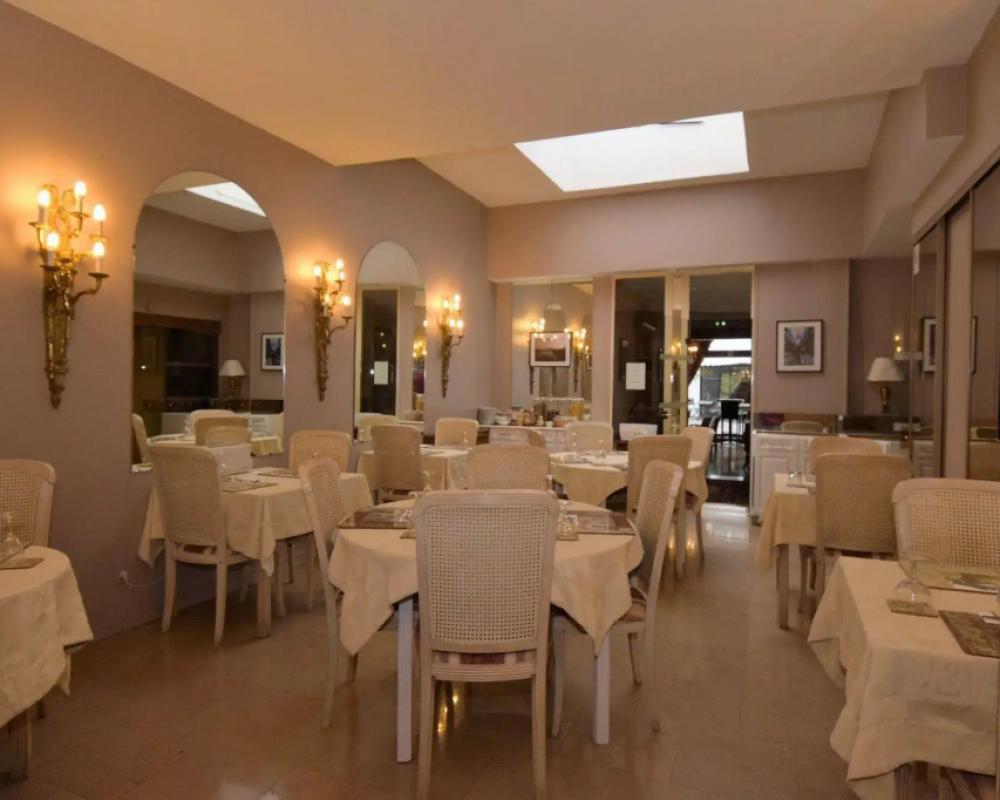 фото Hôtel Dandy