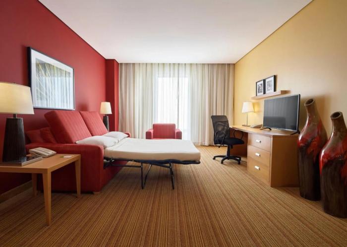 Courtyard by Marriott Leon at the Poliforum
