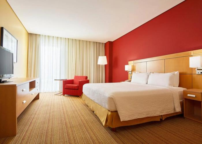Courtyard by Marriott Leon at the Poliforum