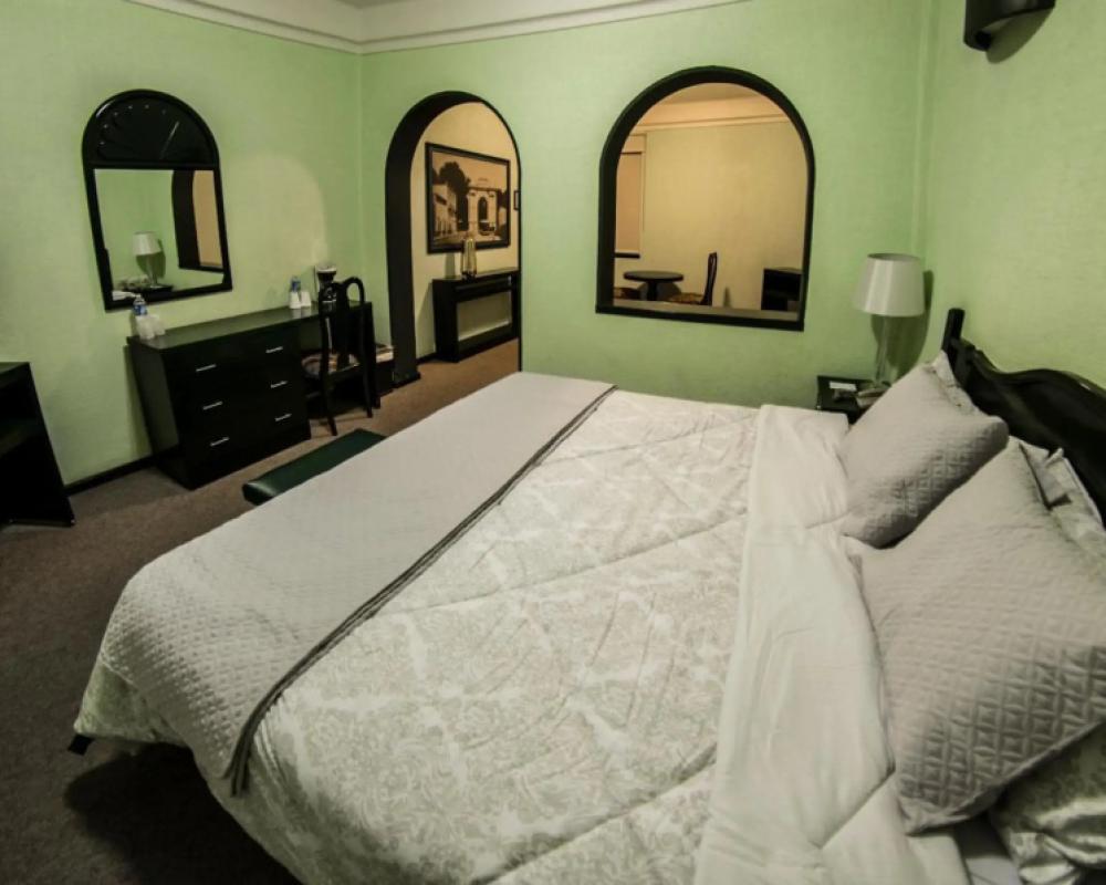 фото Hotel Leon