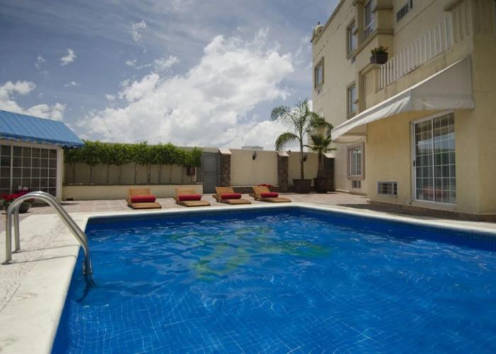 Hotel Suites Mexico Plaza Campestre
