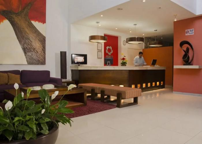 Hotel Suites Mexico Plaza Campestre