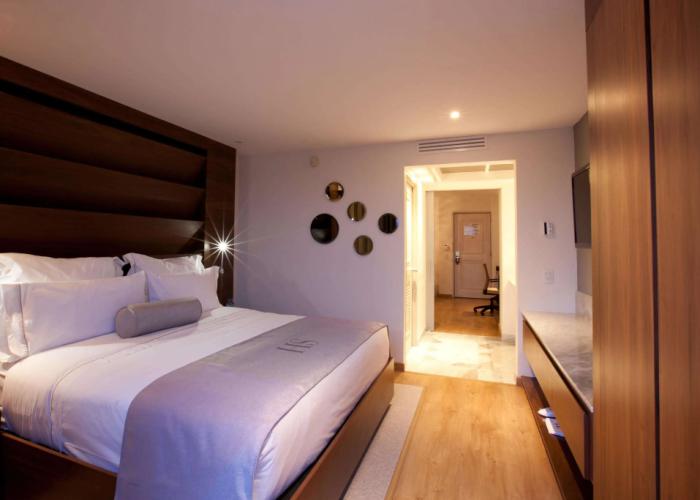 HS HOTSSON Hotel Leon