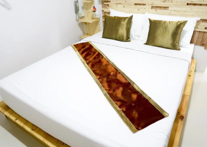 Baan URT Suratthani Airport Hotel