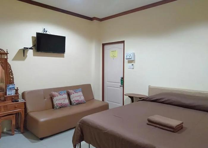Hotel Baansrisuthum