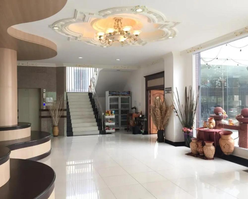 фото Leelawadee Grand Hotel