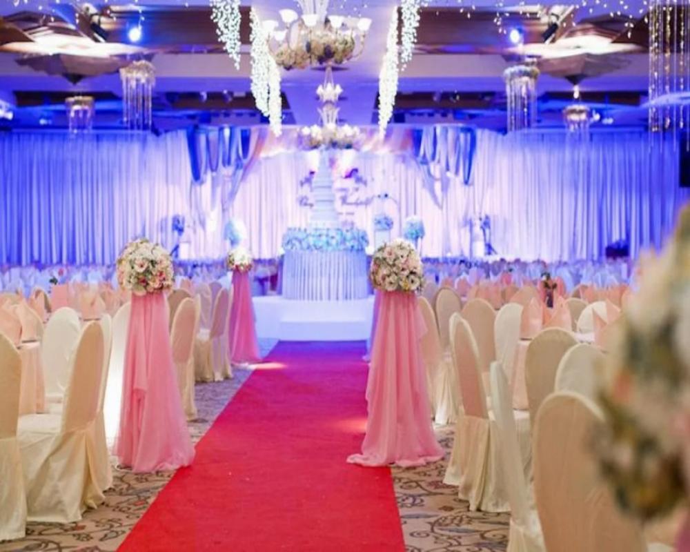 фото Charoen Hotel